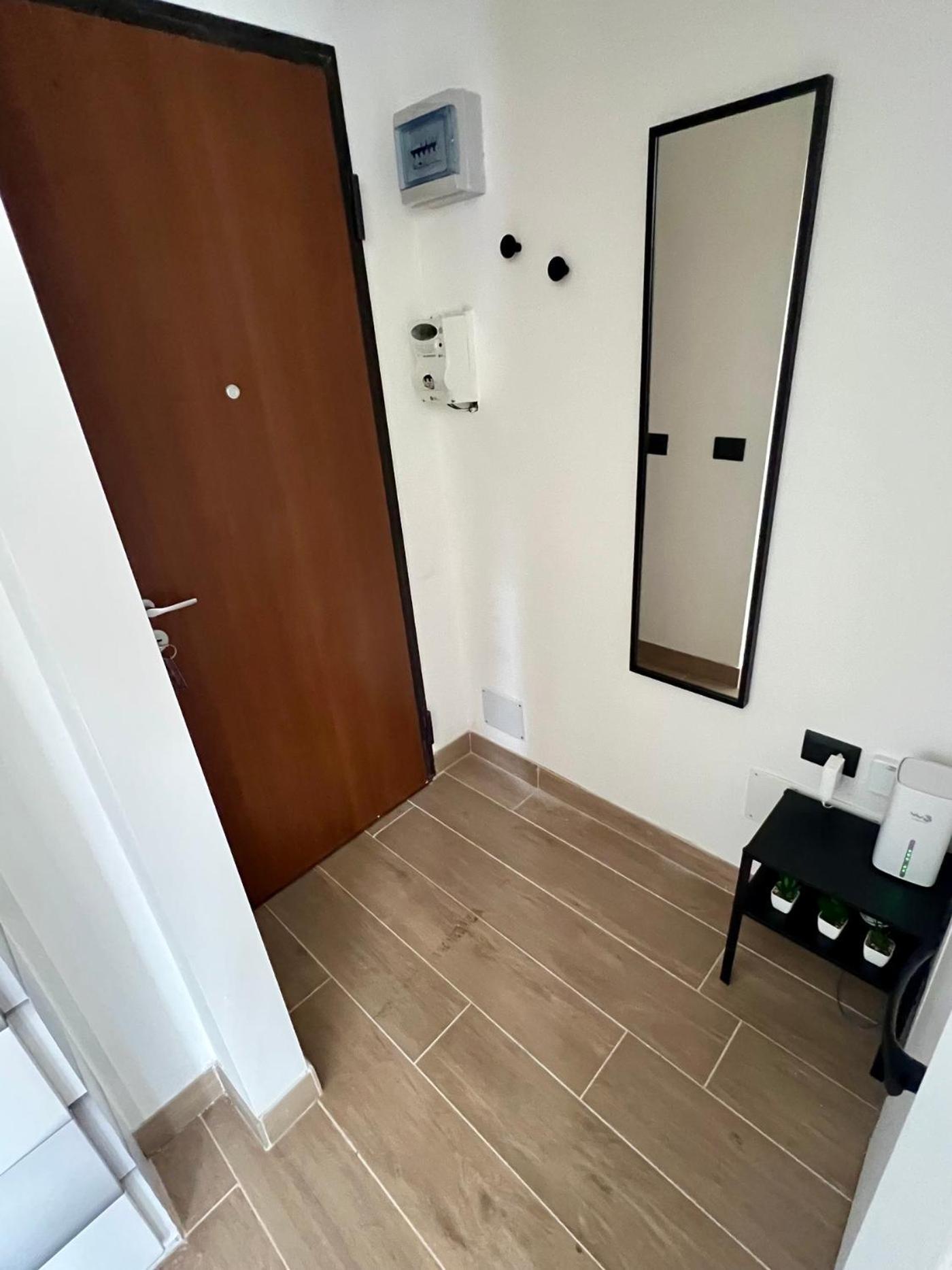 Moderno Ed Elegante Loft Con Balcone Milão Exterior foto
